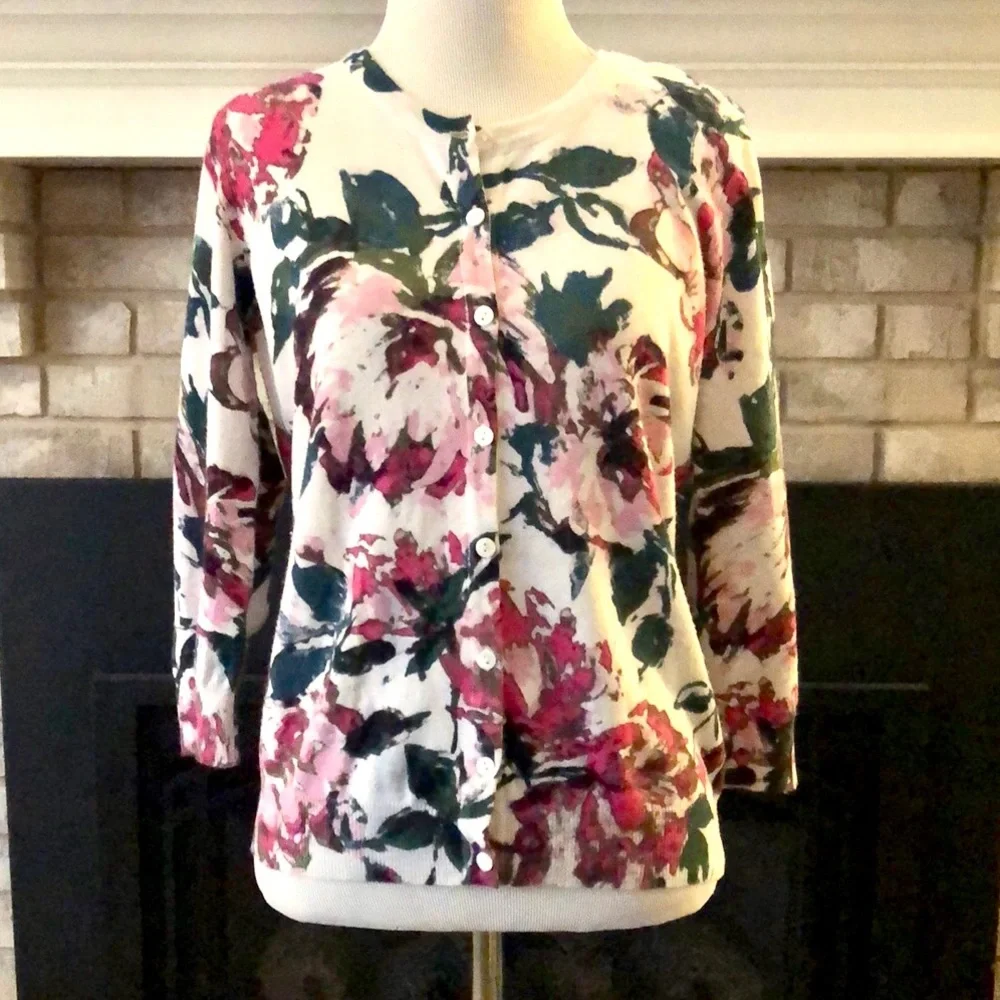 Joseph A White Pink Floral Button Front 3/4 Sleeve Cardigan size Medium